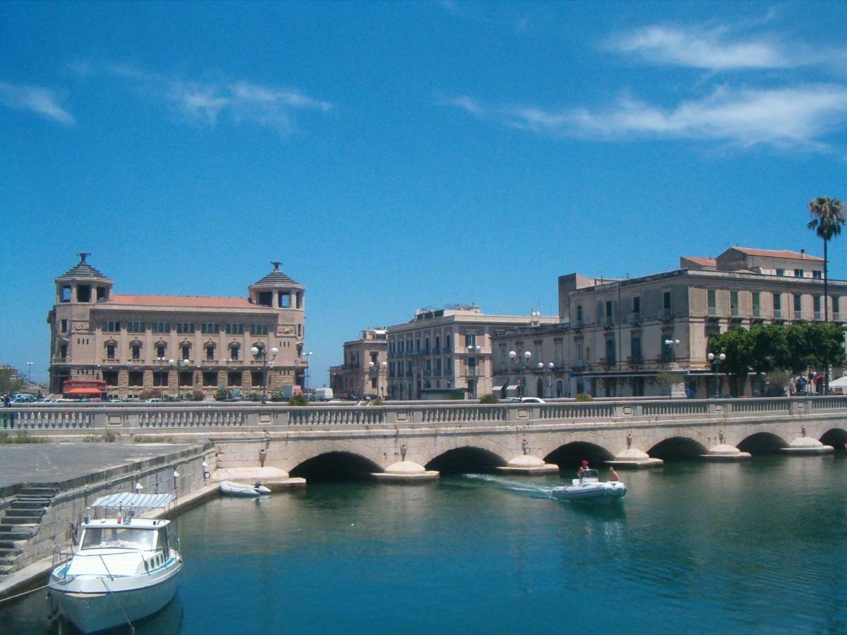 Il Piave di Siracusa: Spacious Apartment Near Ortigia and Sea Syracuse Exterior photo